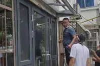 入户门对着阳台。在那个位置做隔断比较好？-第2张图片