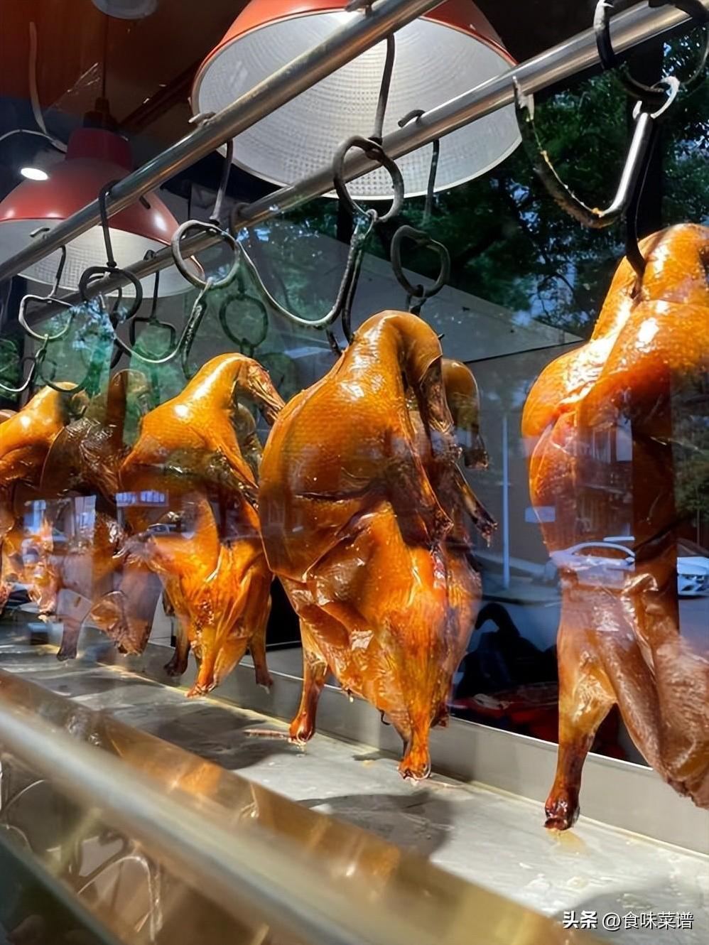 生意最红火的12家烤鸭店，酥香美味，吃过10种的，您是正宗老北京-第2张图片