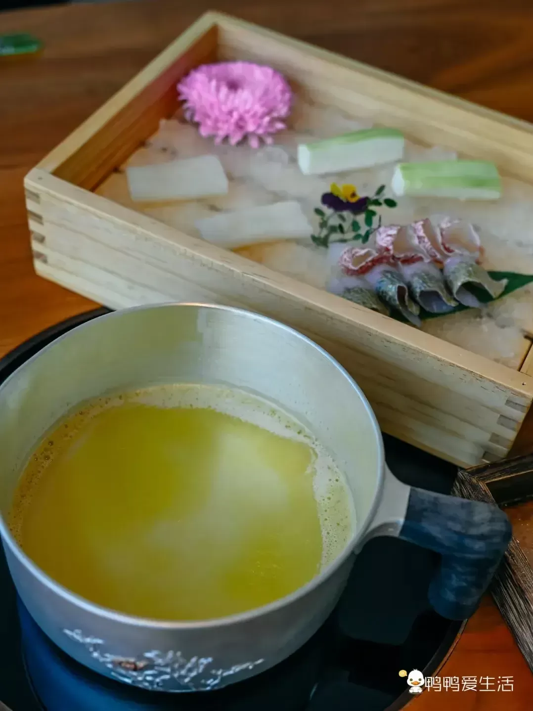 轻奢主义女性餐厅——润RUN·精致锅物-第4张图片